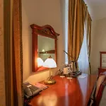 Giovanni Giacomo Hotel 4*