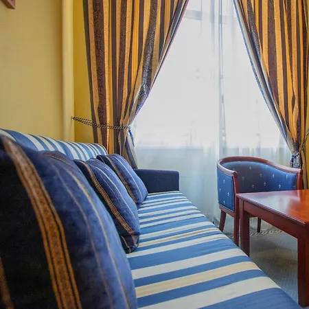 Giovanni Giacomo Hotel 4*