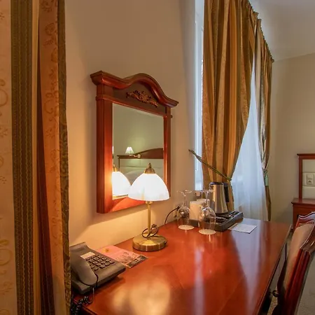 Giovanni Giacomo Hotel 4*