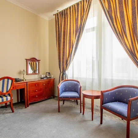 Hotel Giovanni Giacomo 4*