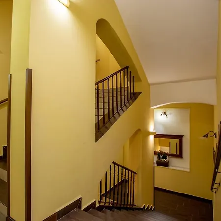 乔瓦尼贾科莫酒店 4*