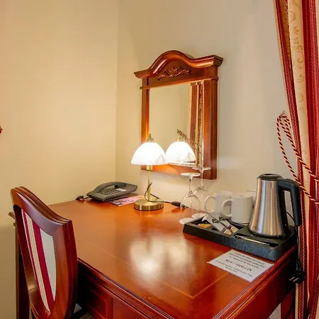Hotell Giovanni Giacomo 4*