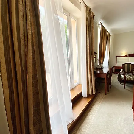 Hotel Giovanni Giacomo 4*