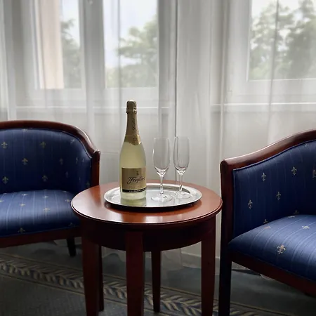 Giovanni Giacomo Hotel 4*