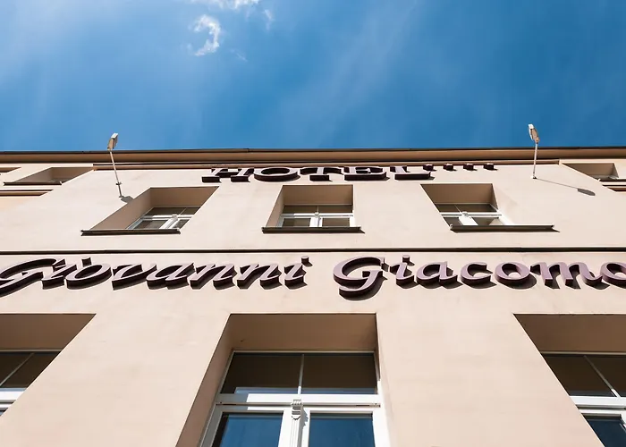 Hotel Giovanni Giacomo 4*