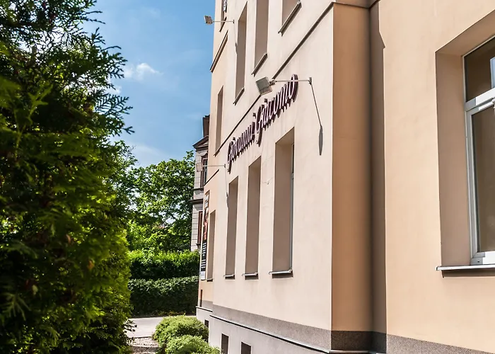 Giovanni Giacomo Hotel